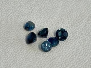 Saffier – Rond geslepen natuurlijke saffieren 1.01 carat