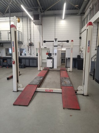 4-Koloms hefbrug, Stertil Koni, ST-4040, 2007