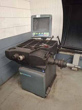 Banden balanceer apparaat, Beissbarth, MT865 ADPT BMW