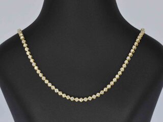 Gouden collier met 107 briljant geslepen diamanten