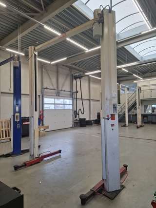 2-Koloms hefbrug Stertil Koni, KS-2020-A, bouwjaar 1996