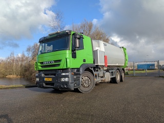 Vuilniswagen, IVECO, AT260SY/PS, 2013, met zijlader, HALLER SLF 22M³