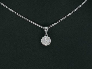 Witgouden hanger met prines en marquise geslepen natuurlijke diamanten