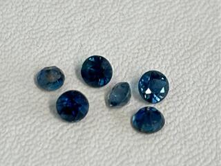 Saffier – Rond geslepen natuurlijke saffieren 1.01 carat