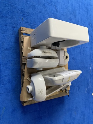 9x Wasbak | wastafel | planchet | toiletrolhouder | kraan, Duravit | I