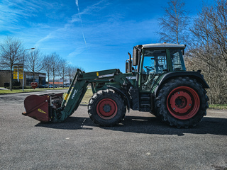 Land- of bosbouwtrekker, Fendt, 310 Vario, 2014, met voorlader en bulk