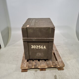 Transportkist met bevestigingsplaten