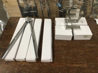 4x handdoekrek en 4x toiletrolhouder, chroom