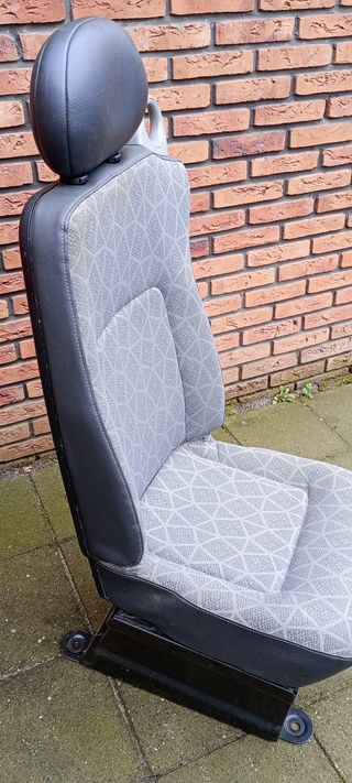 Passagiers stoel en onderstel voor O.a. Renault Master en Opel Movano,
