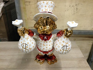 Donald Duck beeld, Lior24, wit/goud