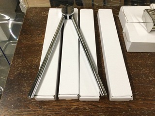 4x handdoekrek en 4x toiletrolhouder, chroom