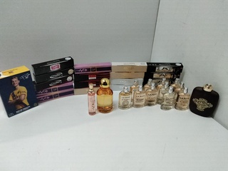 Ca. 32x Diverse soorten parfums