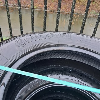 3x Vrachtwagenband en 2x terreinband, Michelin/Continental