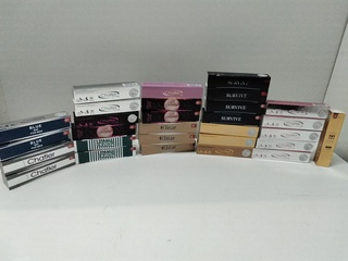 Ca. 28x Tester flesjes parfum, Chatter