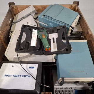 Diverse meetinstrumenten en gereedschap