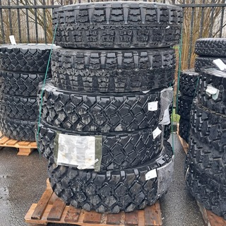 3x Vrachtwagenband en 2x terreinband, Michelin/Continental