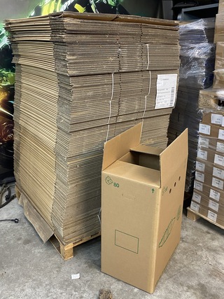 Ca. 165x Grote verzenddozen Euro 80 dubbelgolf, Bruin