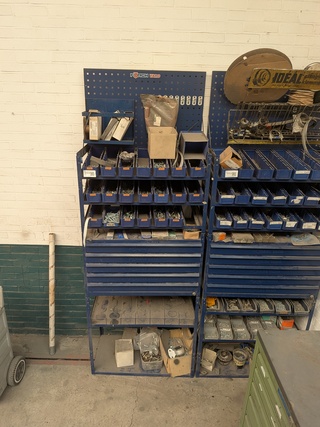 Grijpvoorraad stelling met inhoud Forch varo