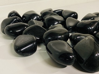 Ca. 26x Regenboogobsidiaan trommelsteen, Jumbo