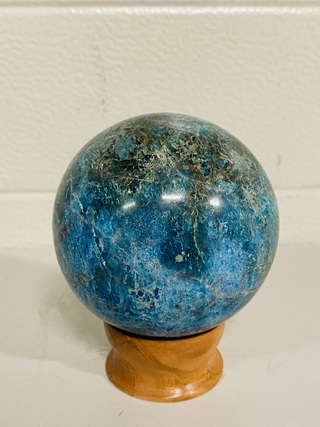 Blauwe apatiet bol + standaard