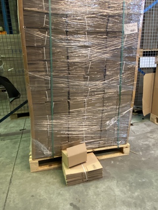 Ca. 1500x Verzenddozen 20x15x10cm, bruin