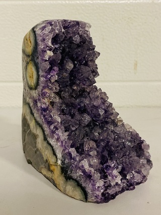 Amethist met gepolijste randen (uru), paars