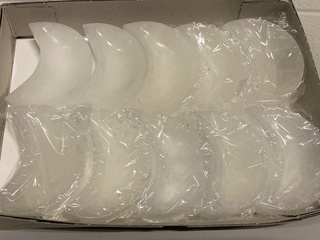 Ca. 10x Seleniet schalen 1/2e maan, wit