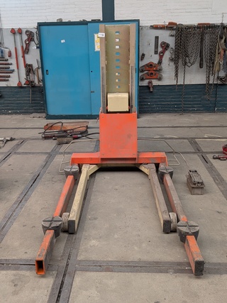 Pneumatische zijlader hefbrug, 2 ton Celette, Eco 2000, bouwjaar 1993