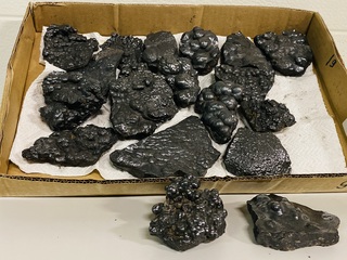 Ca. 19x Goethiet ruwe brokken