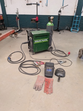 Lasapparaat Migatronic, Asutomig 180 XE