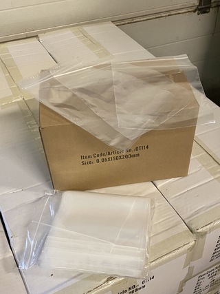 Ca. 30x Doosjes a 1000 stuks gripzakjes 150x200mm