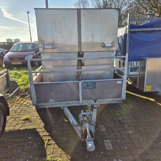 Aanhangwagen met bak en olieschermen, Vawe, 2000
