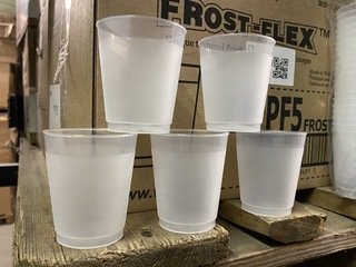 Ca. 3000x Frost-flex bekers, transparant