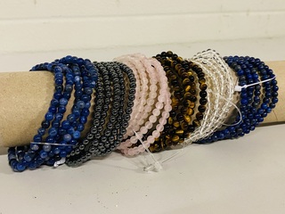 Ca. 30x Kogelarmband 4mm dames divers