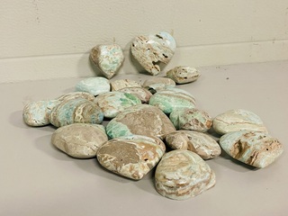 Ca. 20x Blue caribbean calciet harten