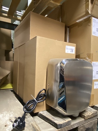 4x elektrische handendrogers 1200 Watt