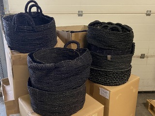 Ca. 65x Diverse afmetingen  handgemaakte manden