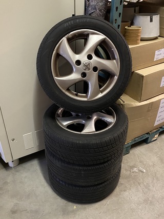 Set lichtmetalen velgen peugeot 206