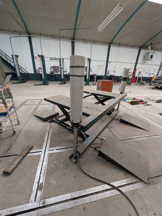 Pneumatische hefbrug