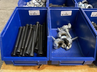 Partij diverse soorten bevestigingsmateriaal