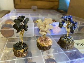 Ca. 60x Edelstenen boompjes diverse soorten