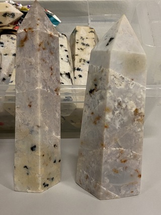 Ca. 15x Agaat obelisken