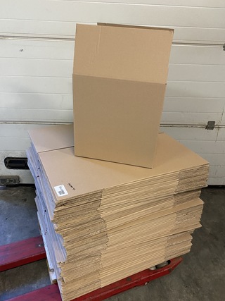 Pallet ca.105 verzenddozen 40x40x40cm, Wit