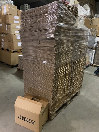 Ca. 250x Verzenddozen 44x30x34cm dubbelgolf, bruin