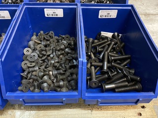 Partij diverse soorten bevestigingsmateriaal