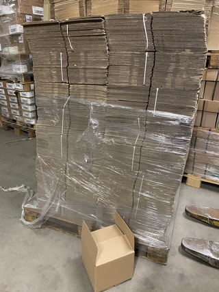 Ca. 480x Verzenddozen 25x25x22cm, bruin