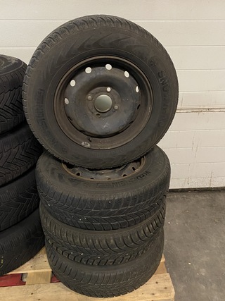 Set winterbanden175/70 r13