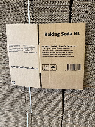 Ca. 1500x Verzenddozen 18x15x12cm zware enkelgolf, bruin