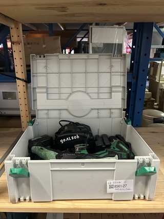 Bouwgereedschap in koffer met accu en lader Hitachi