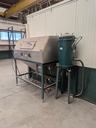 Straalcabine met zandblazer